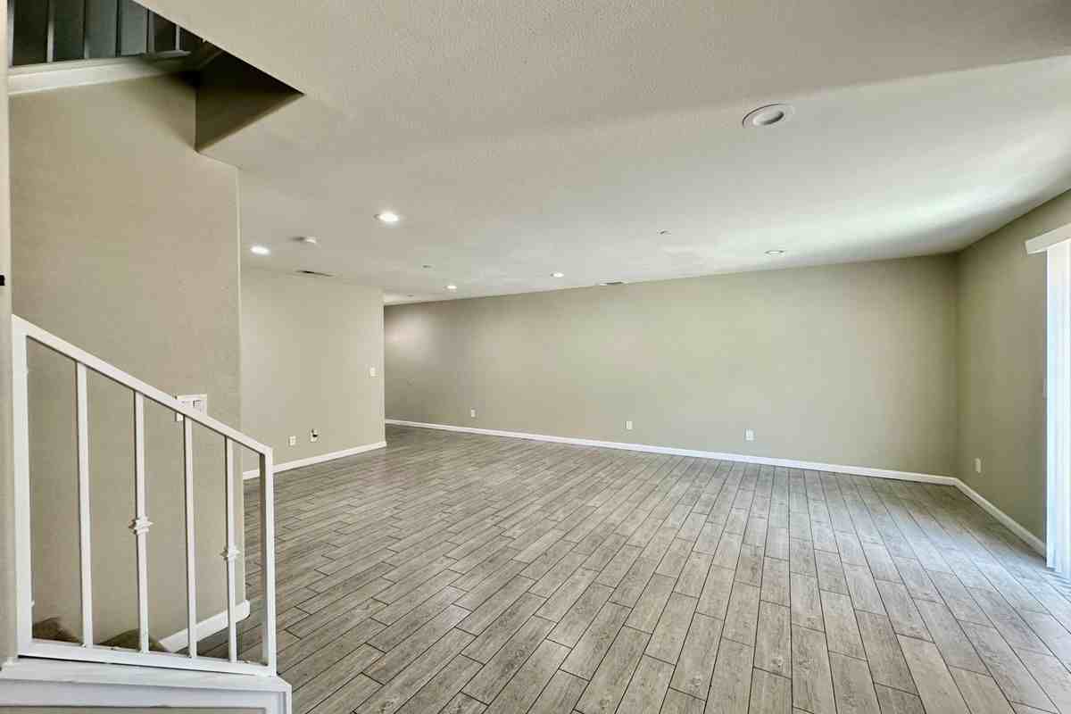 16397 Valencia Ave ##1 - Photo 4 of 19