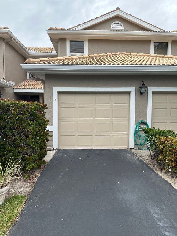 306 Emerald Bay Cir ##J5 - Photo 4 of 27