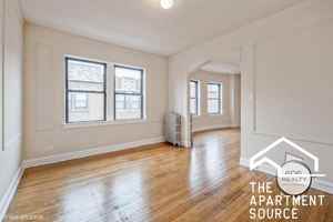 featured image of 5246 S Drexel Ave #3W