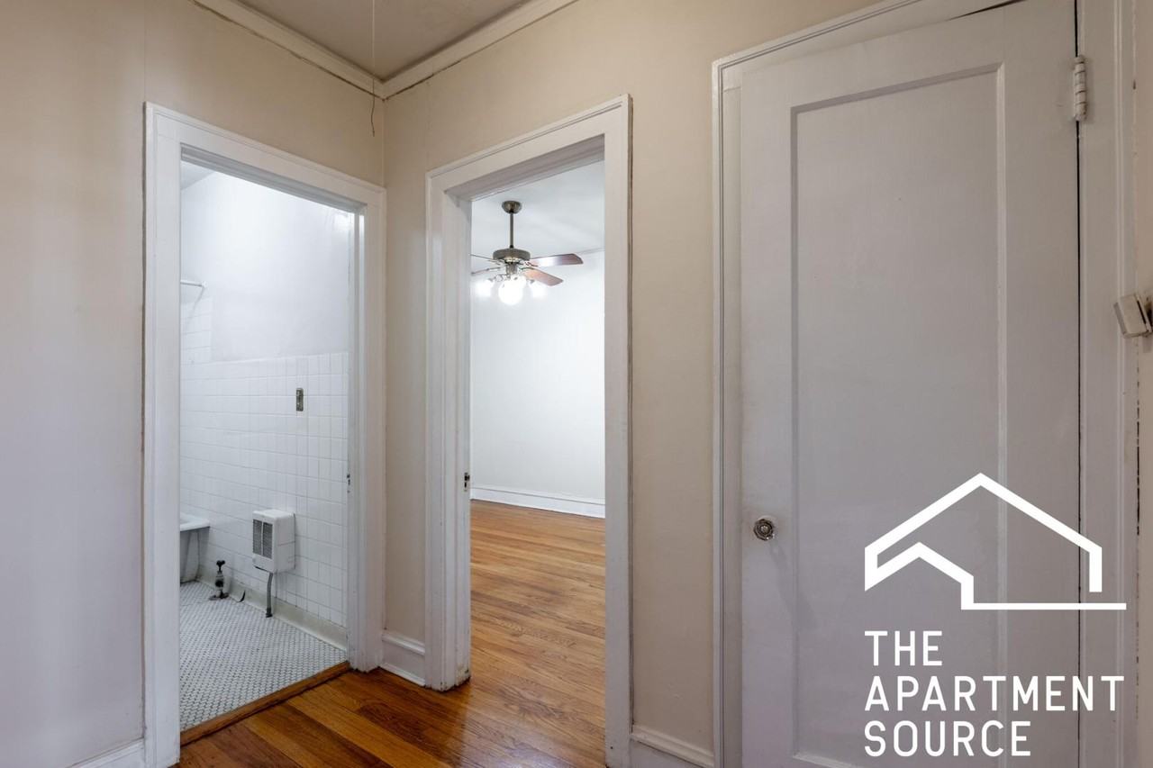 1315 Oak Ave #I2 - Photo 6 of 13