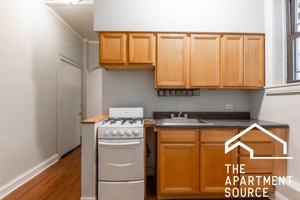 featured image of 4641 N Paulina St #102
