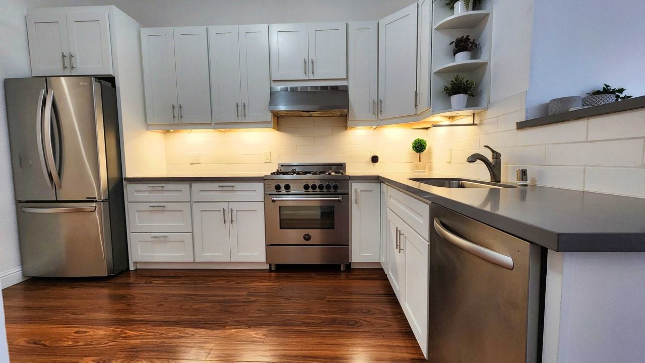 542 Lyon St - Photo 5 of 16