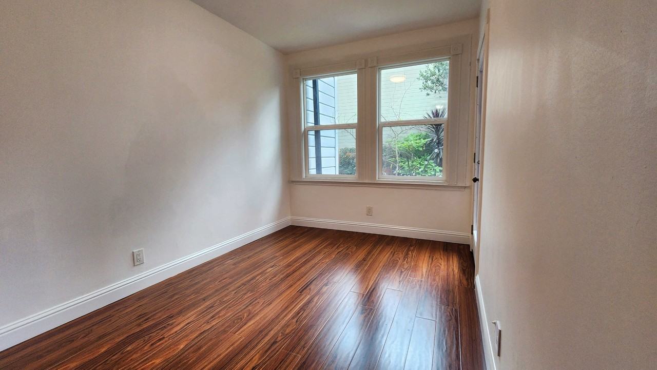 542 Lyon St - Photo 7 of 16