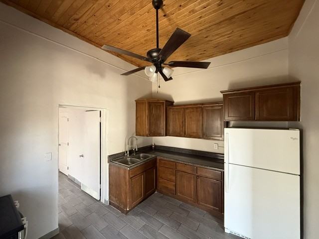 481 S 2nd Ave - Photo 4 of 16
