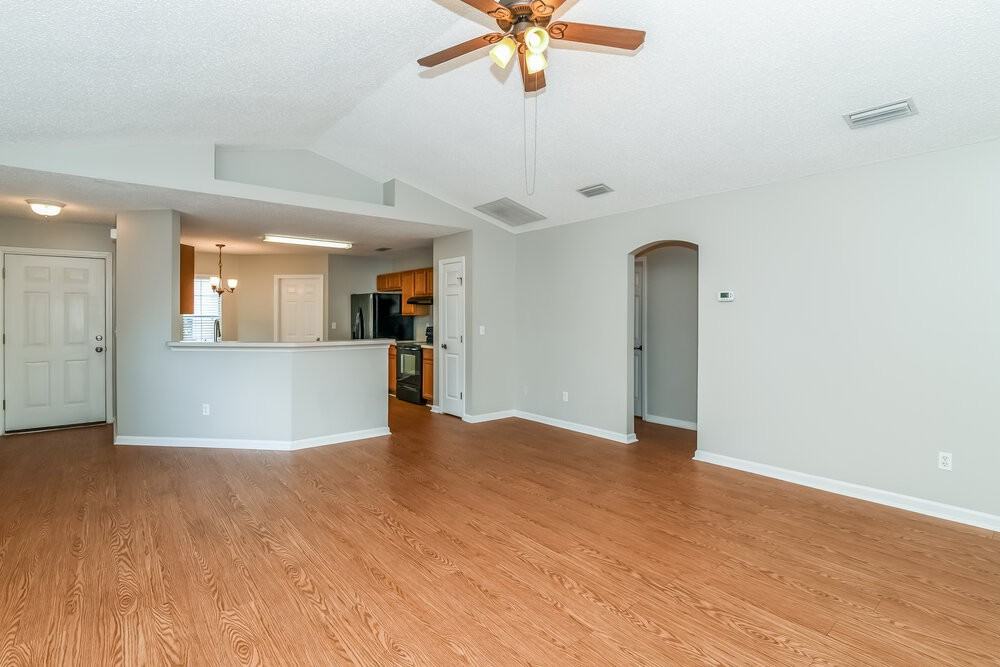 3111 Wavering Ln - Photo 2 of 15