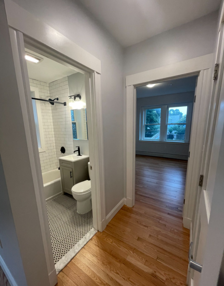 231 Lafayette St - Photo 6 of 9