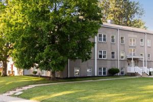featured image of 809 S Henderson St