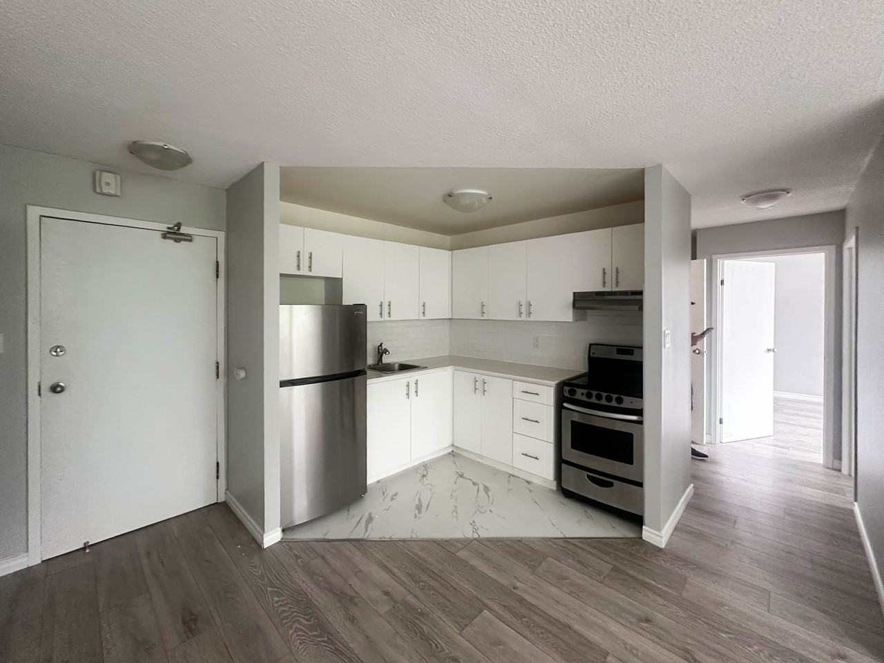 704 Canboro Road - Photo 7 of 16