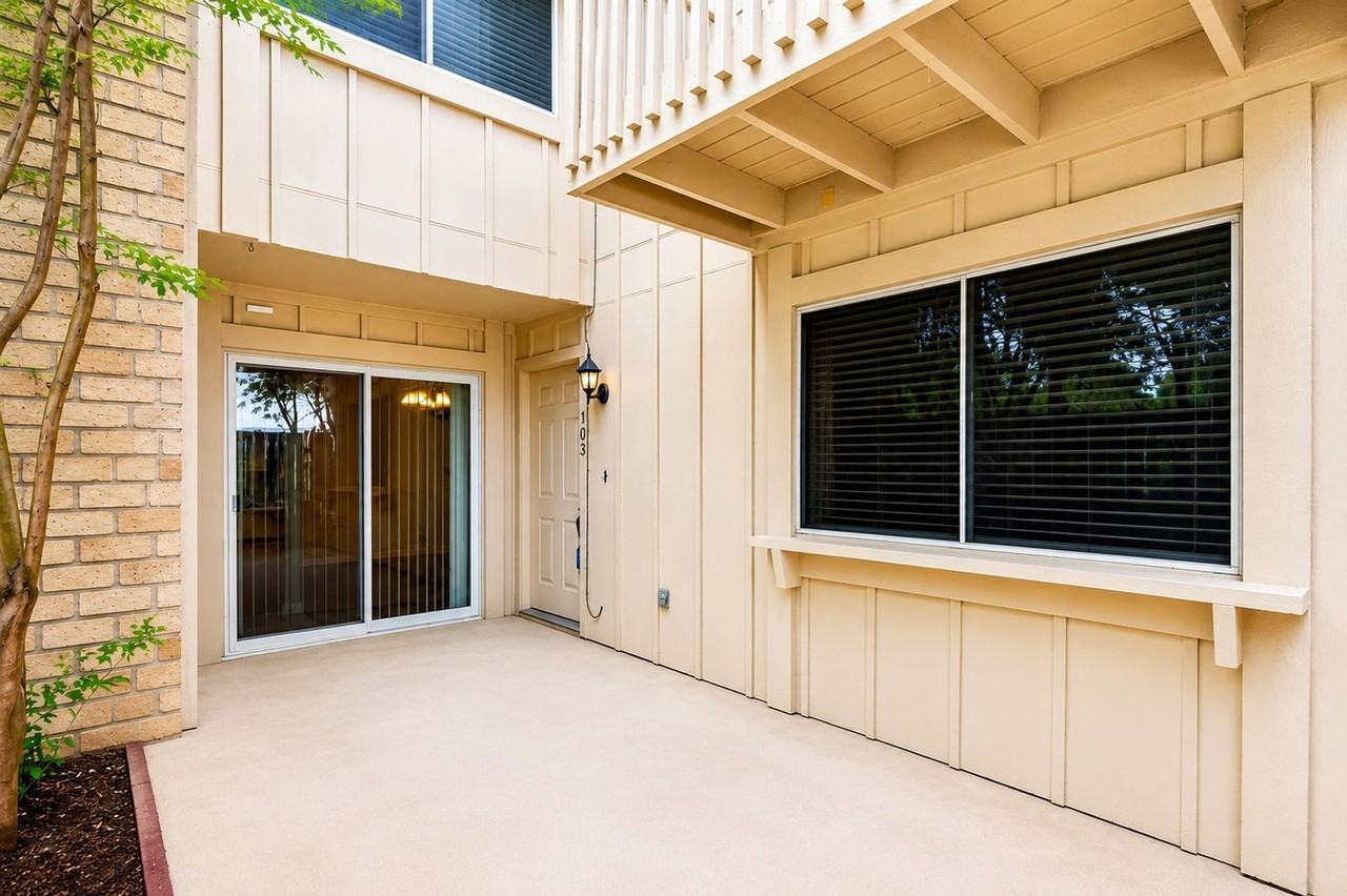8340 Fathom Cir #103 - Photo 5 of 41