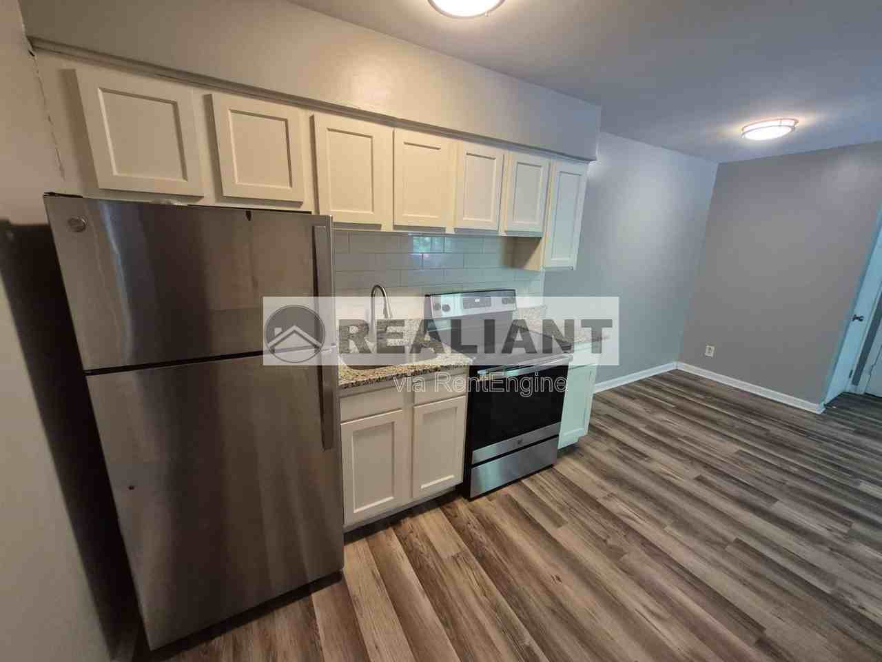 2517 Warren St #2 - Photo 5 of 8