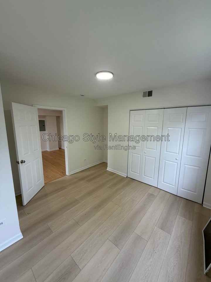 7833 S Colfax Ave #3S - Photo 7 of 18