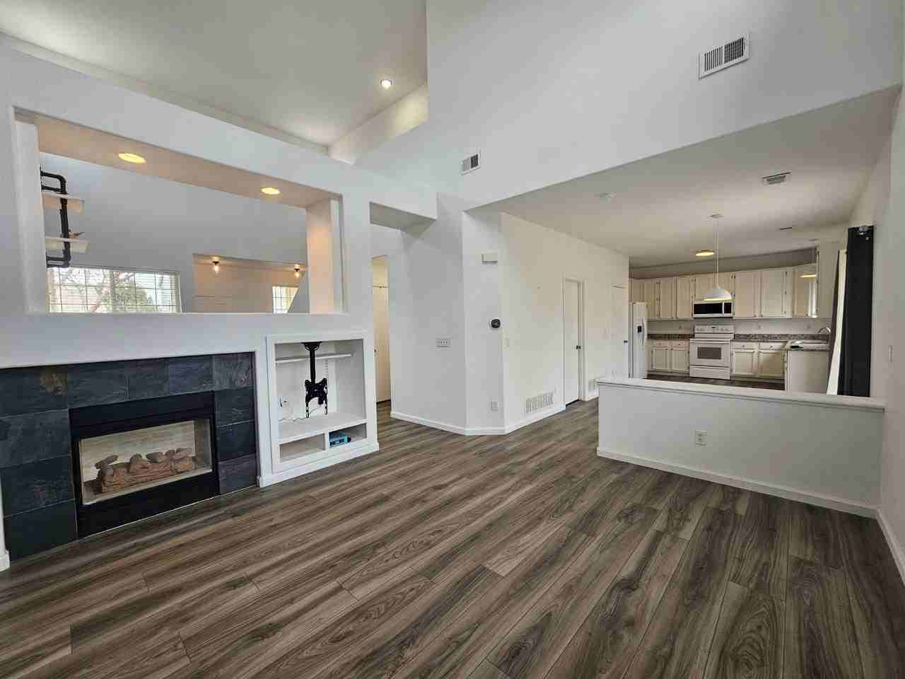 10043 Mackay Dr - Photo 7 of 21