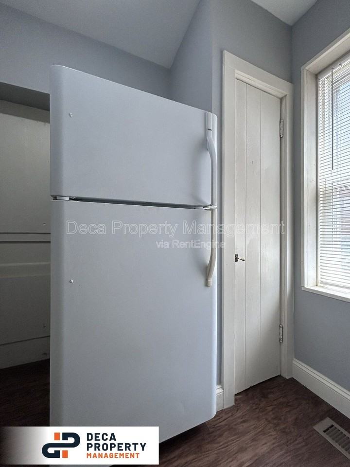 4227 Ellenwood Ave #101 - Photo 6 of 11