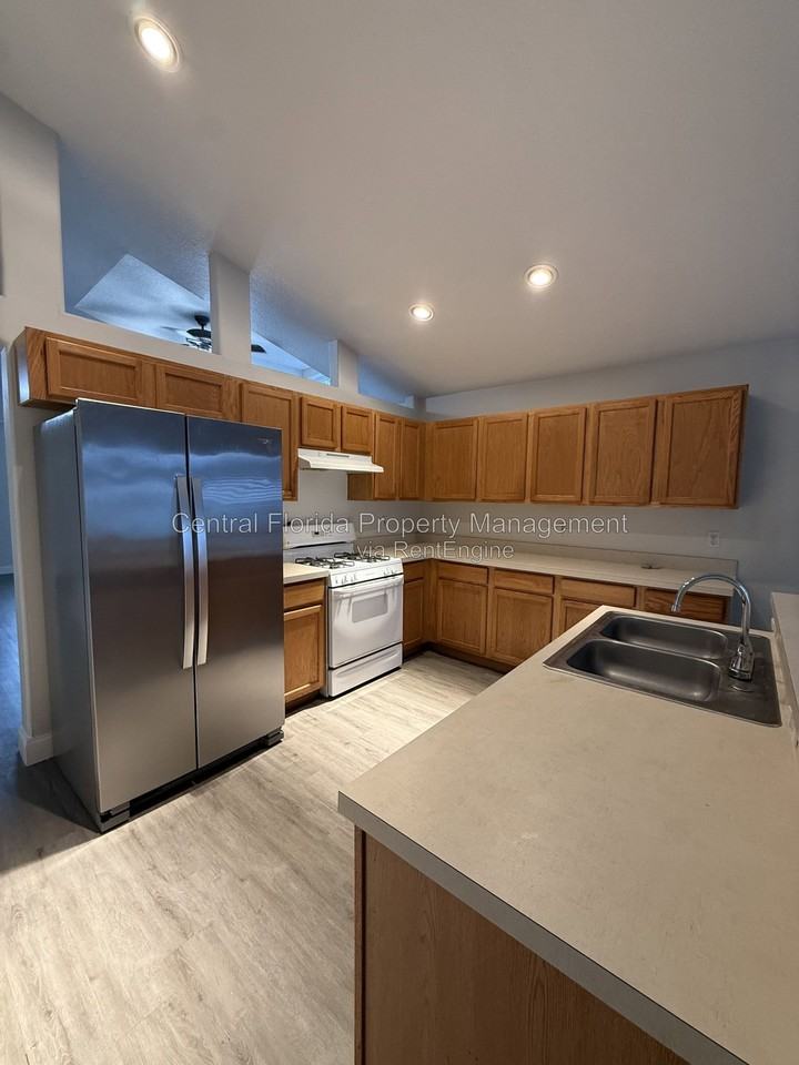 2791 Blue Raven Ct - Photo 6 of 24