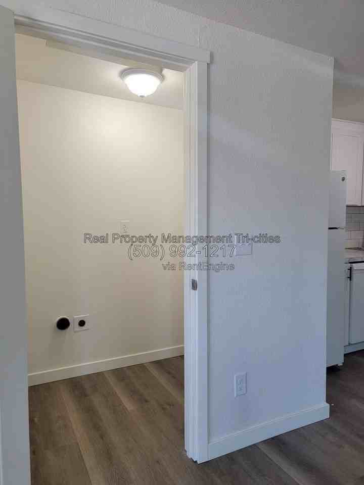 412 Whitefish Ln - Photo 4 of 12
