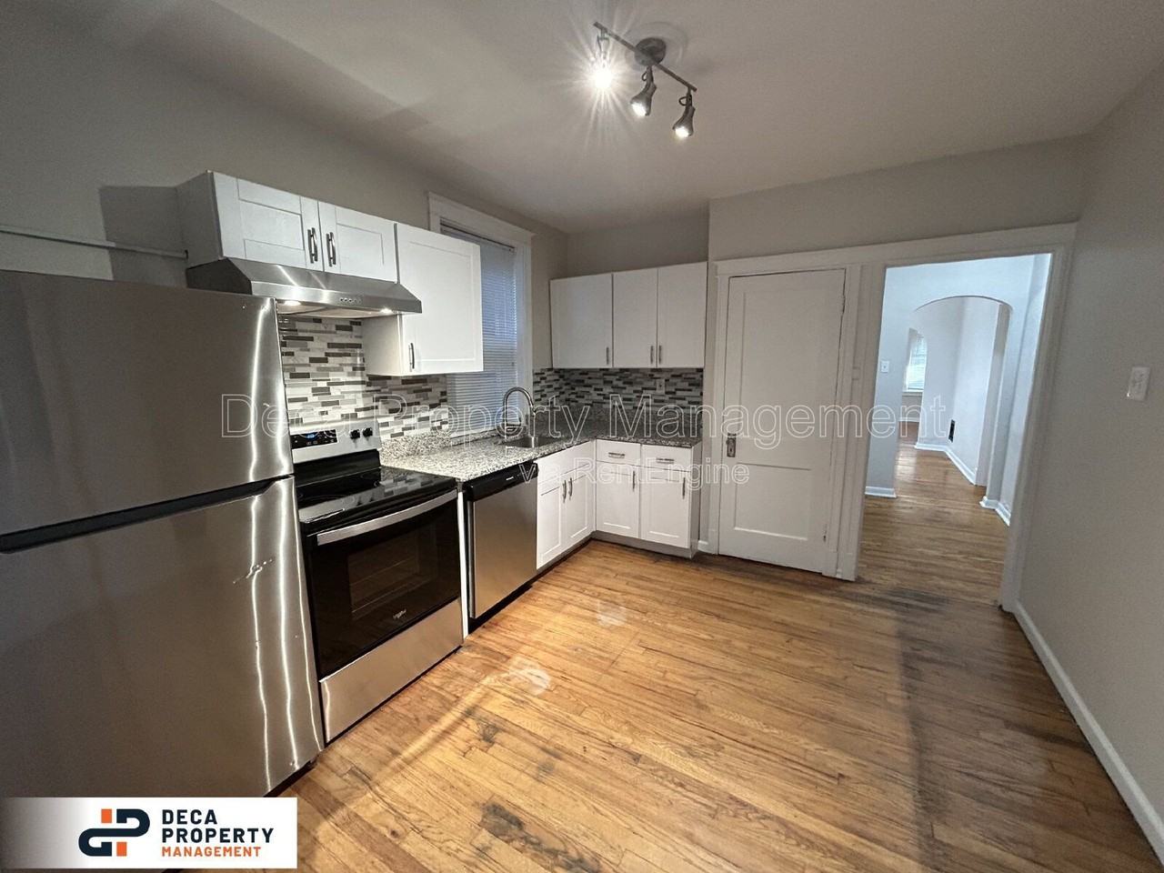 4950 Sutherland Ave - Photo 7 of 14