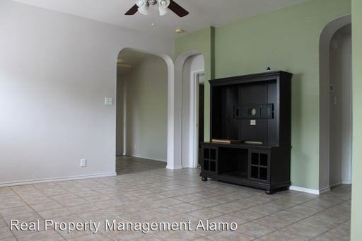 7919 Sunflower Ln - Photo 3 of 15