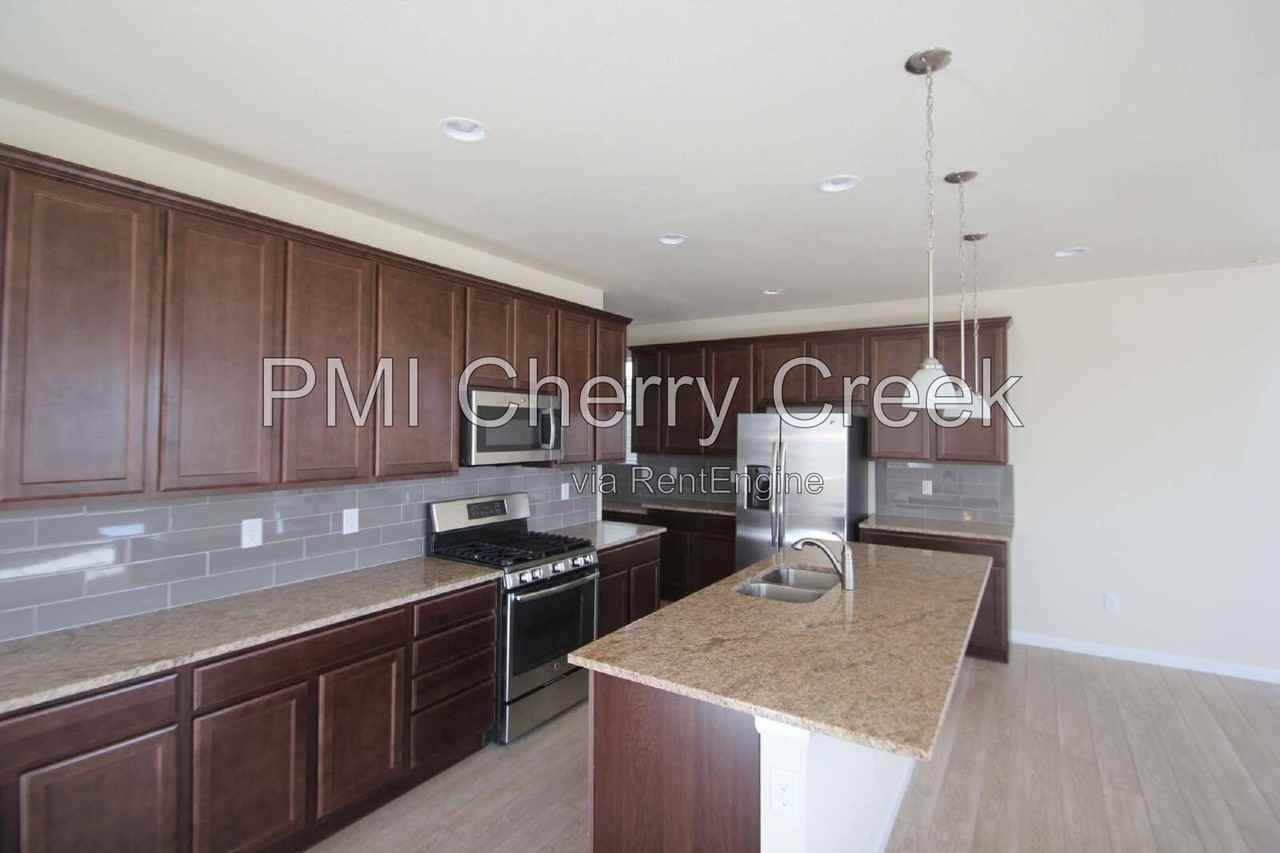 3324 Youngheart Way - Photo 5 of 40