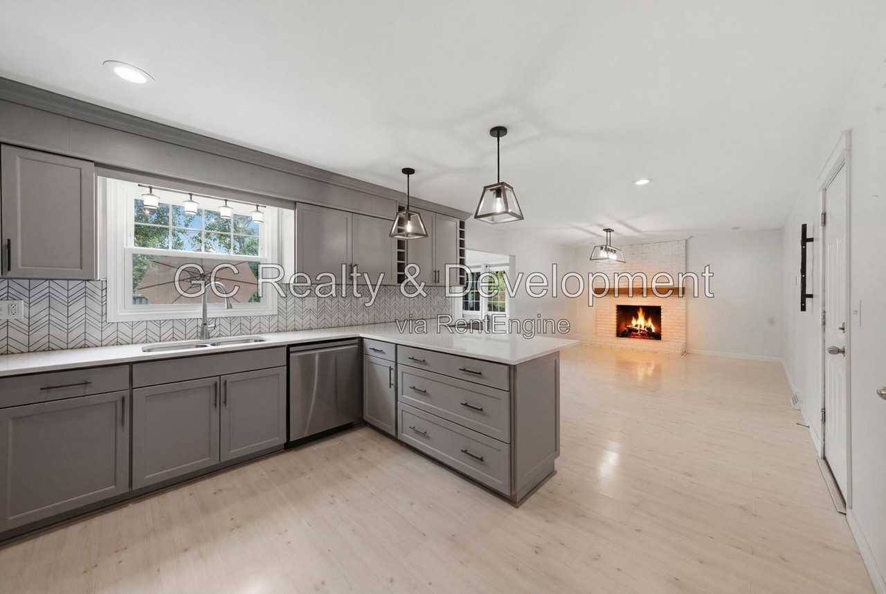 212 Tupelo Ave - Photo 7 of 27
