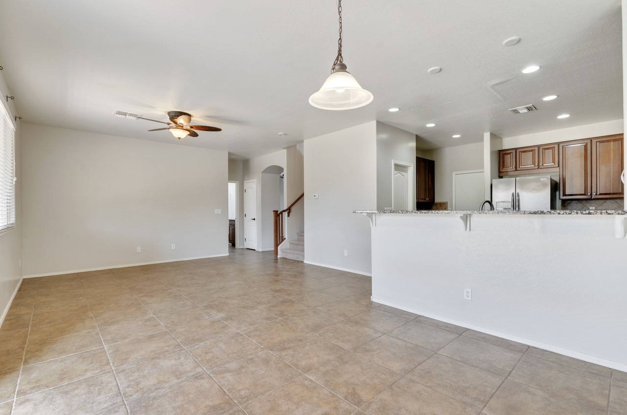 3557 E Odessa Dr - Photo 4 of 23
