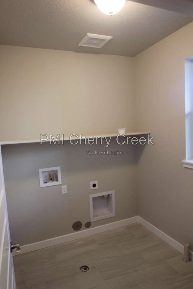 12871 E Caspian Pl - Photo 6 of 43