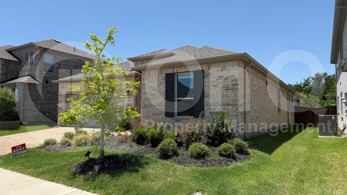 3307 Ashlar Ct - Photo 3 of 22