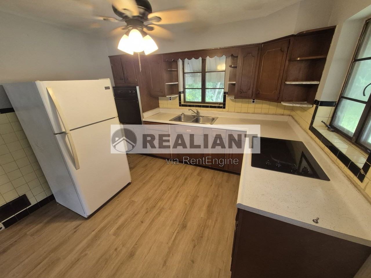 501 Hallam Ave - Photo 6 of 22