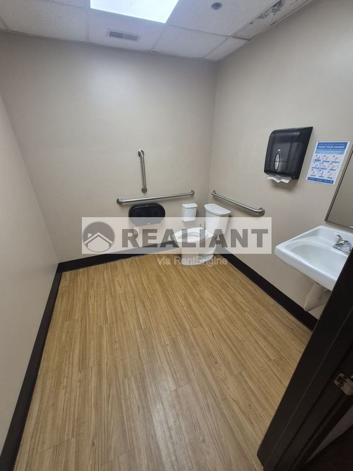 1701 Madison Ave #B - Photo 2 of 11