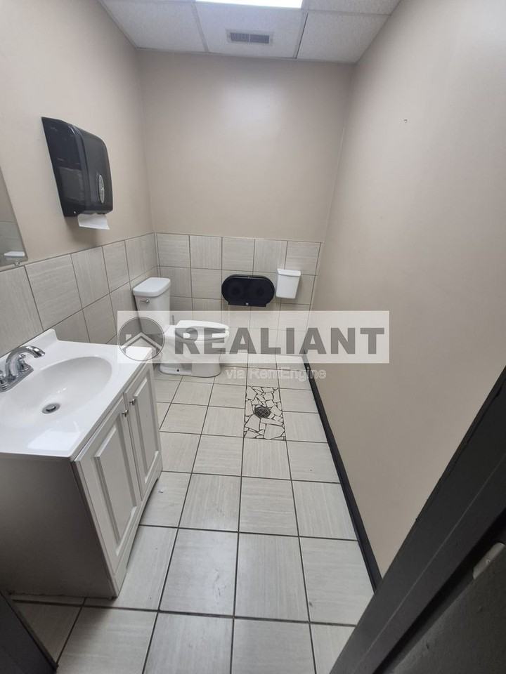 1701 Madison Ave #B - Photo 3 of 11
