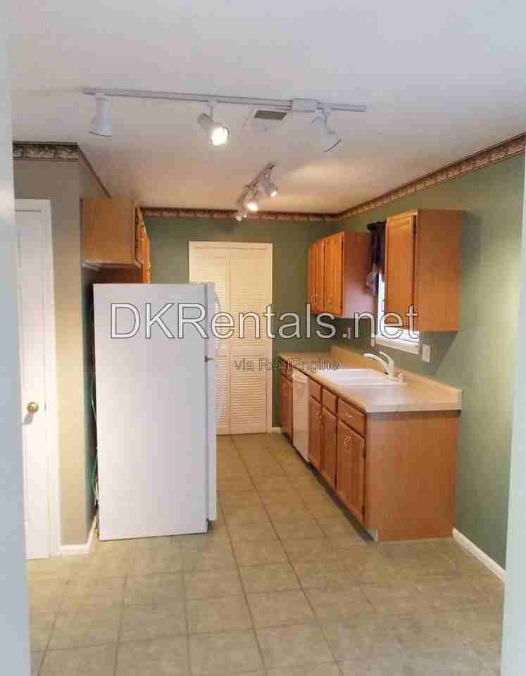 2160 Denson Ln Sw - Photo 3 of 29