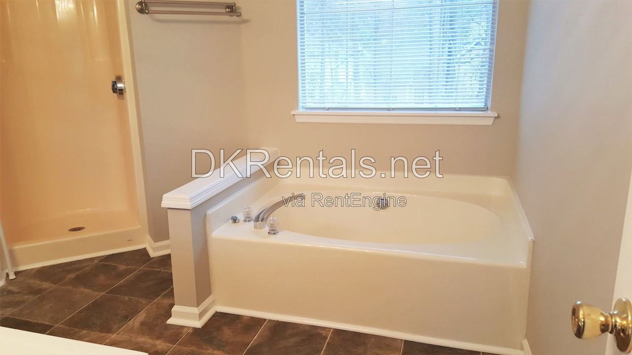 2160 Denson Ln Sw - Photo 4 of 29
