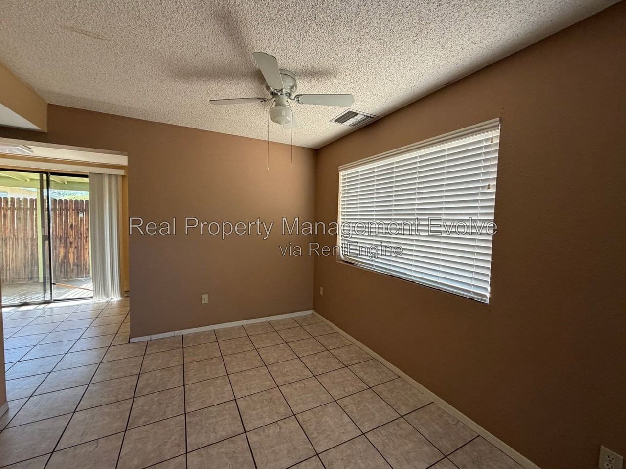 8916 N 11th St #A - Photo 6 of 16