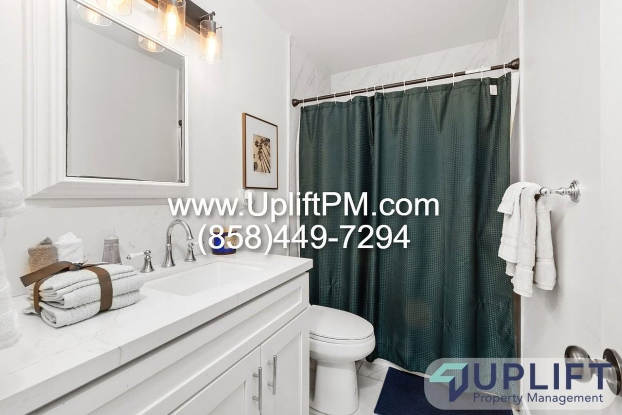 4359 Rialto St - Photo 5 of 25