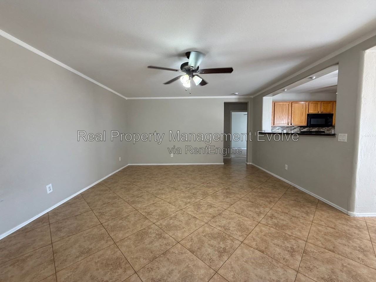 22621 W Yavapai St - Photo 3 of 24