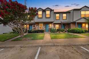 734 W Collins St - Photo 1 of 1