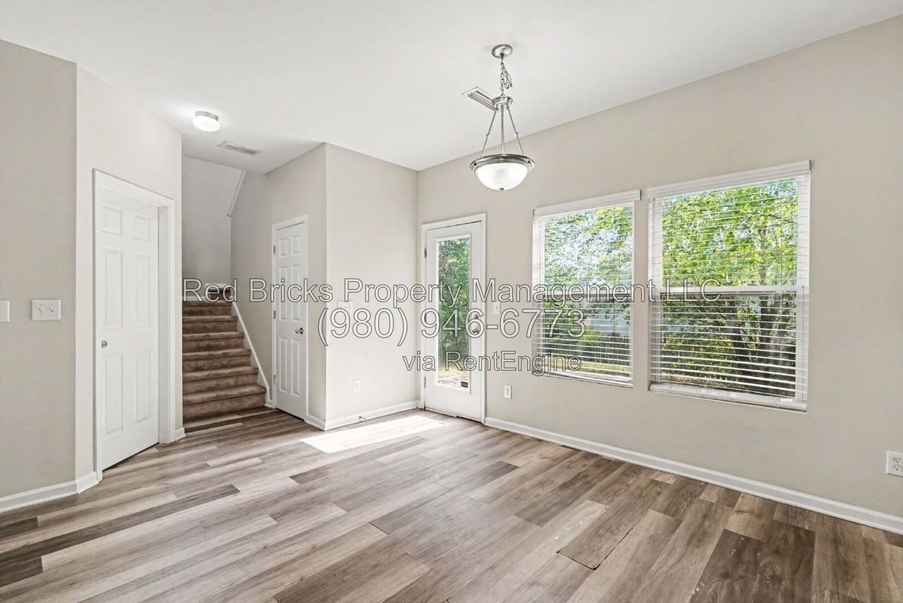 11325 Deer Chase Ln - Photo 6 of 21