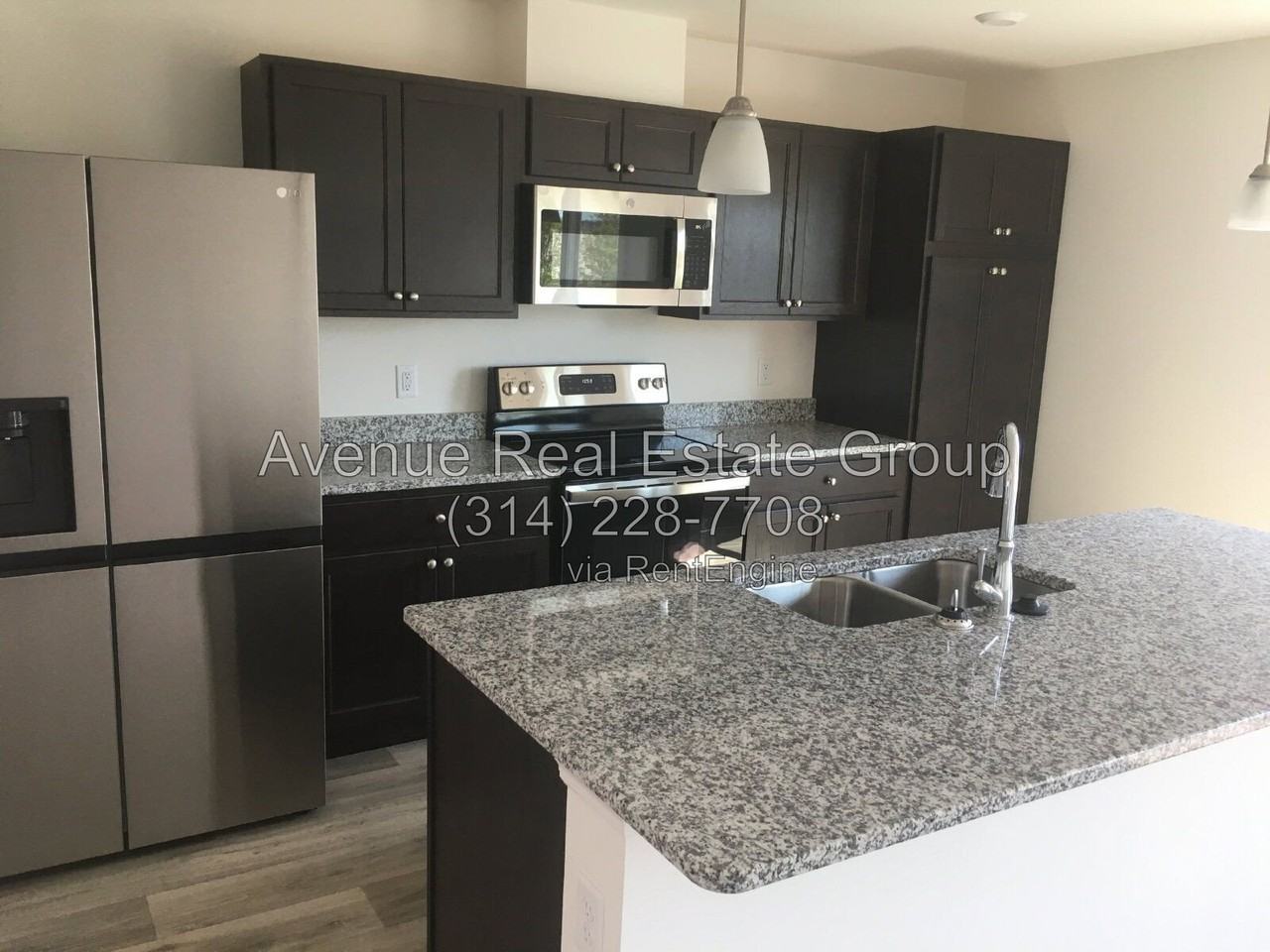 62 Mora Blvd - Photo 3 of 10