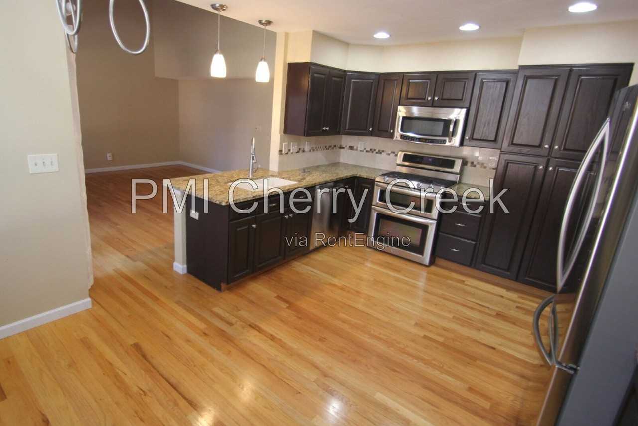 9800 Foxhill Cir - Photo 7 of 31