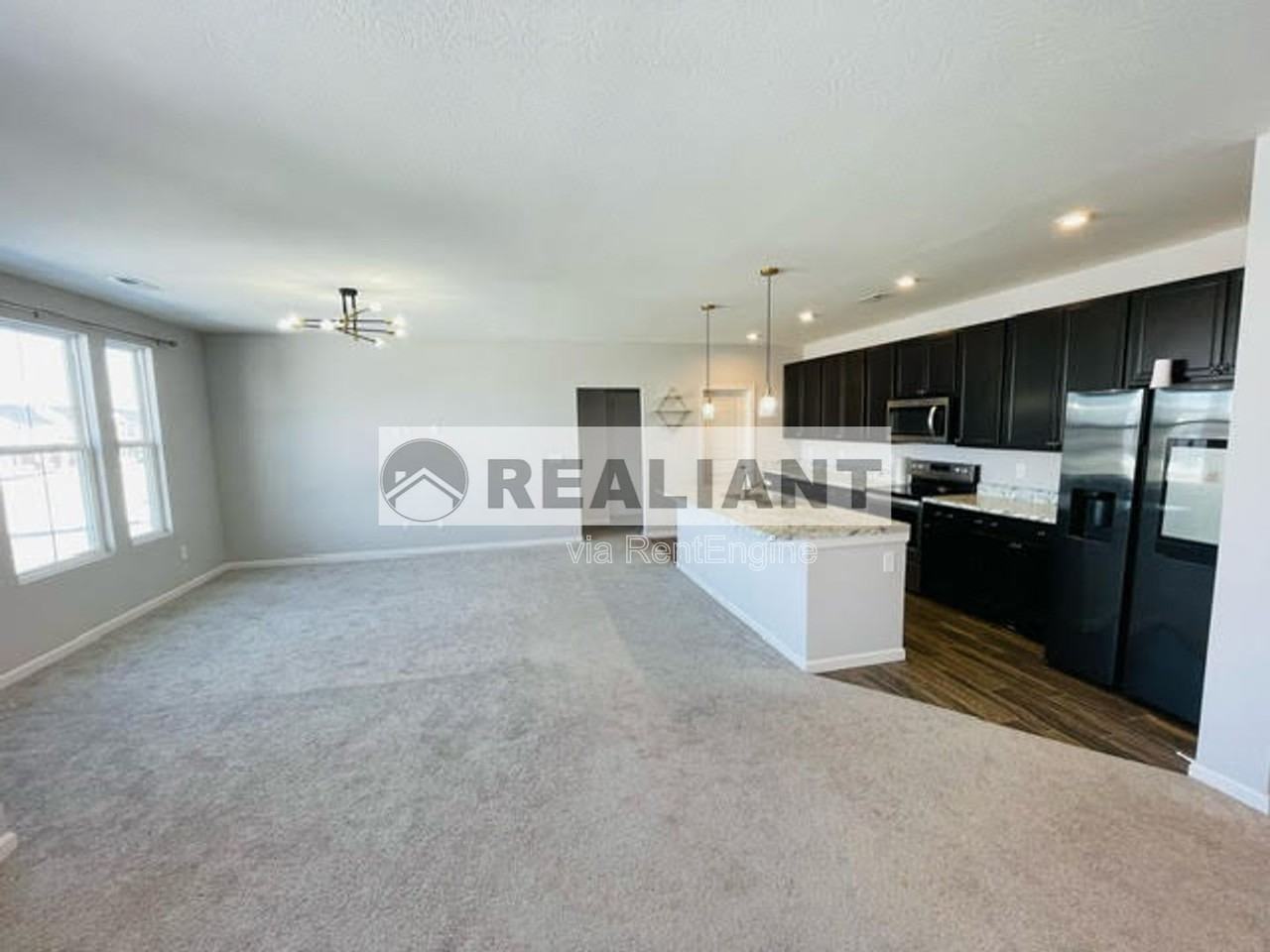1373 Rubyhill Ln - Photo 3 of 30