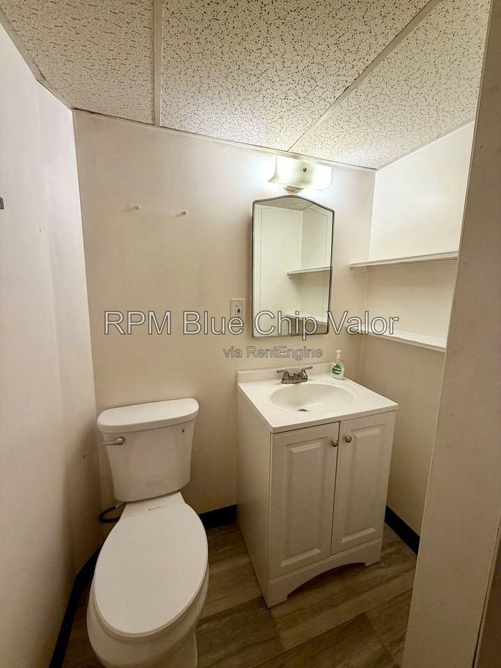 3406 Van Hook Ave - Photo 5 of 10