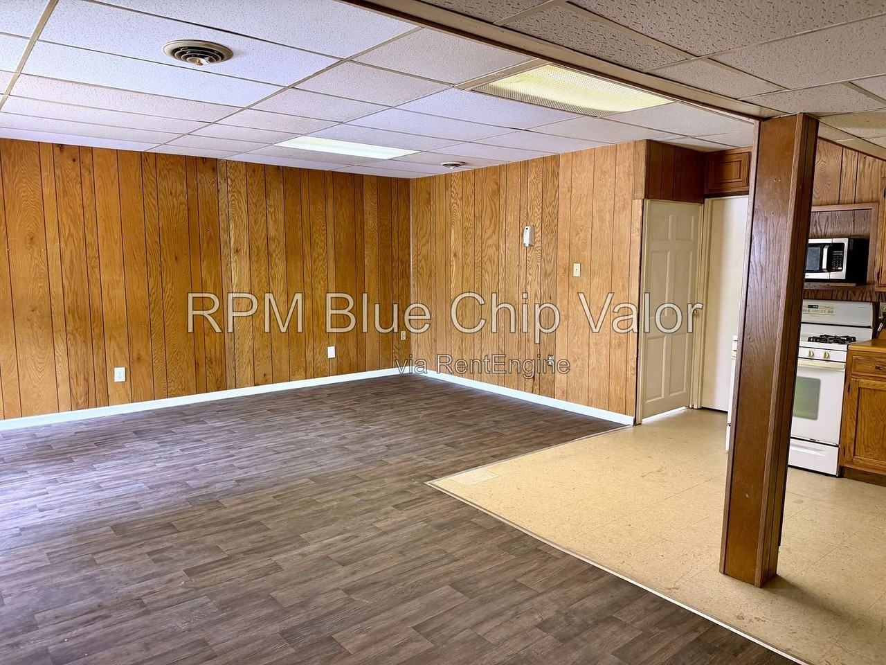 3406 Van Hook Ave - Photo 7 of 10