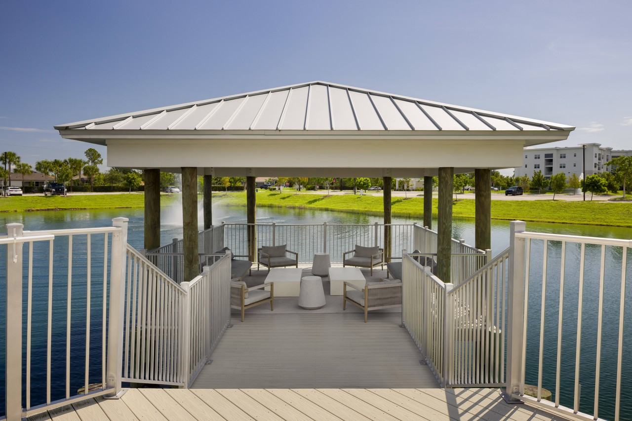 Oasis at Surfside - Photo 5 of 40