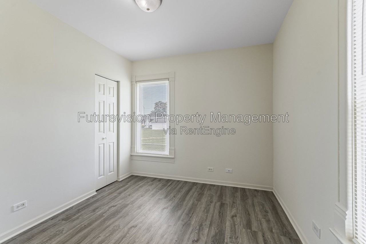 107 Stevens Ave #1 - Photo 5 of 12