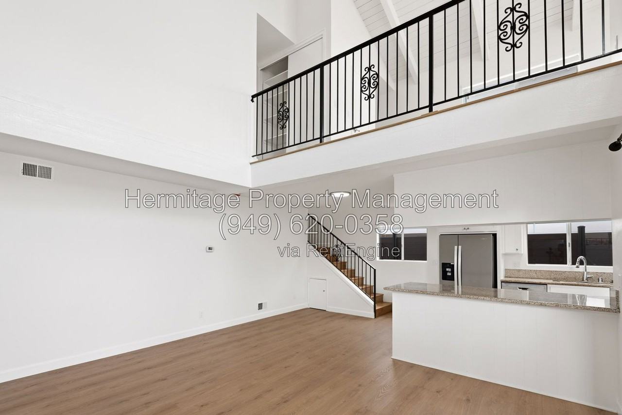 601 Larkspur Ave - Photo 3 of 21