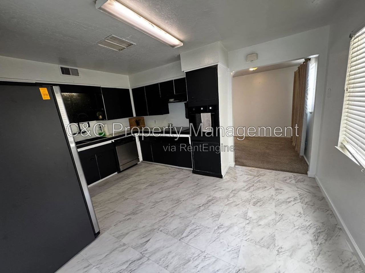 3513 Clayburn Rd - Photo 4 of 9