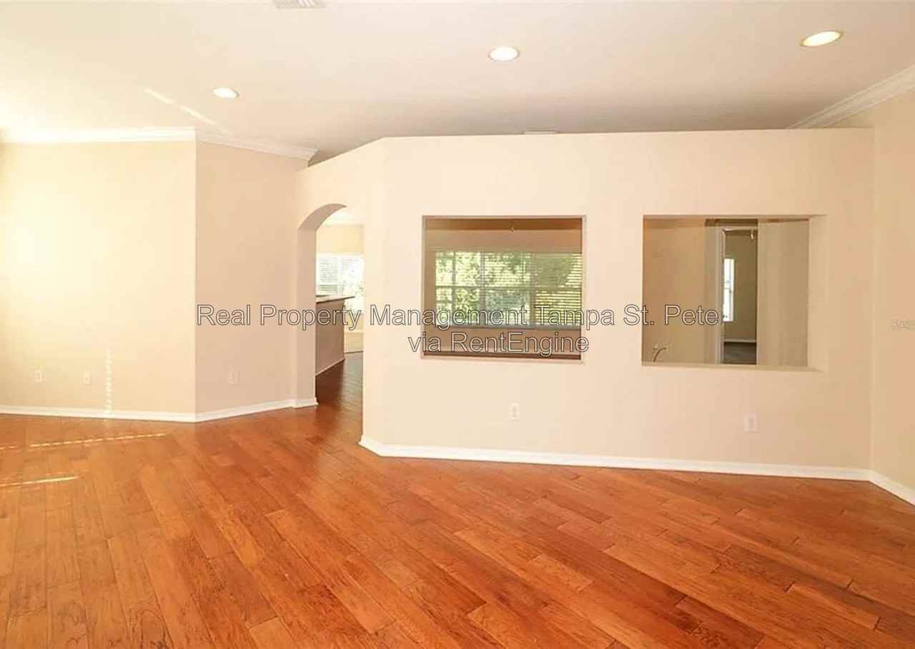 11446 Pennsville Ct - Photo 5 of 40