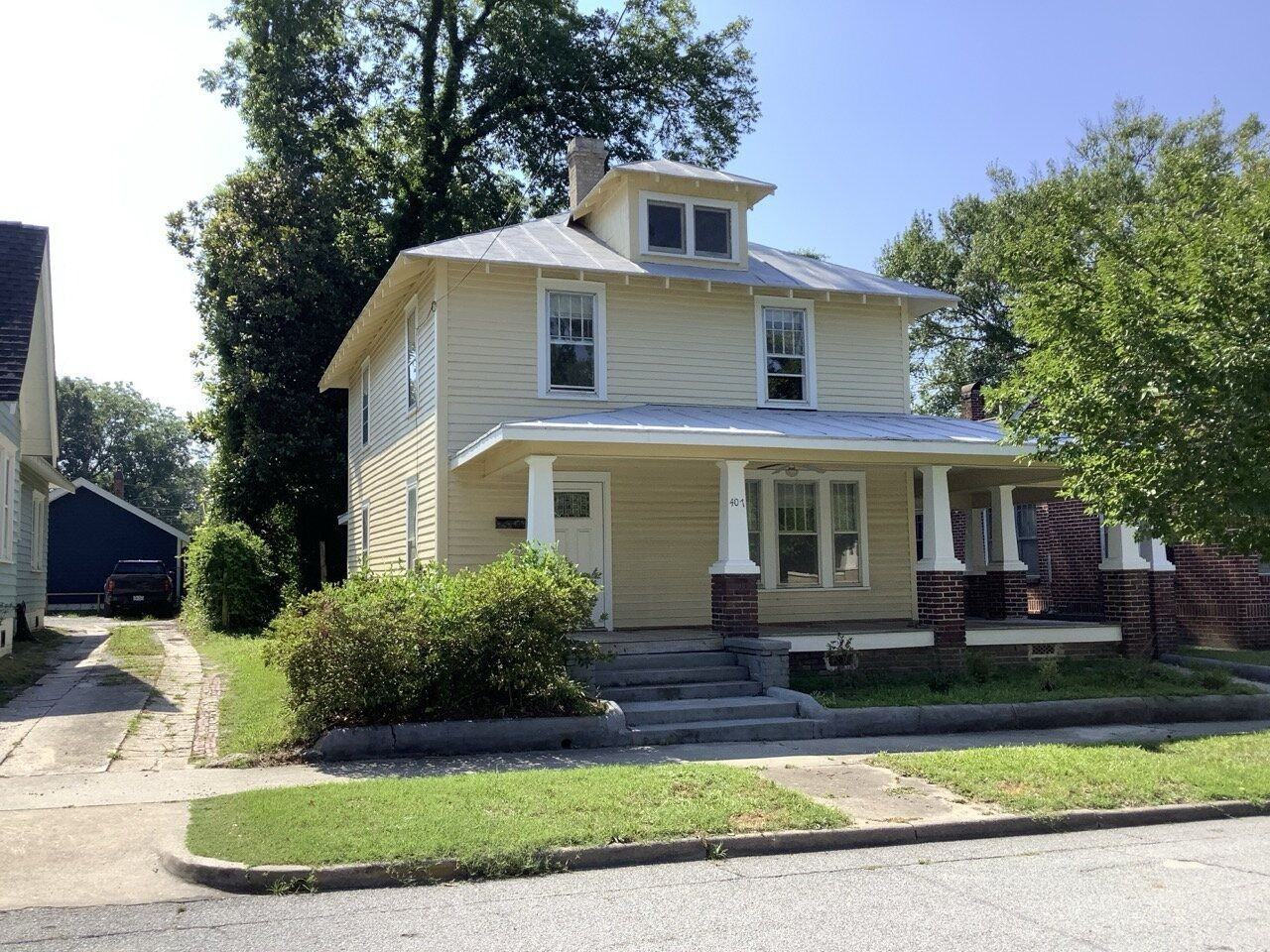 407 Biltmore St - Photo 2 of 21