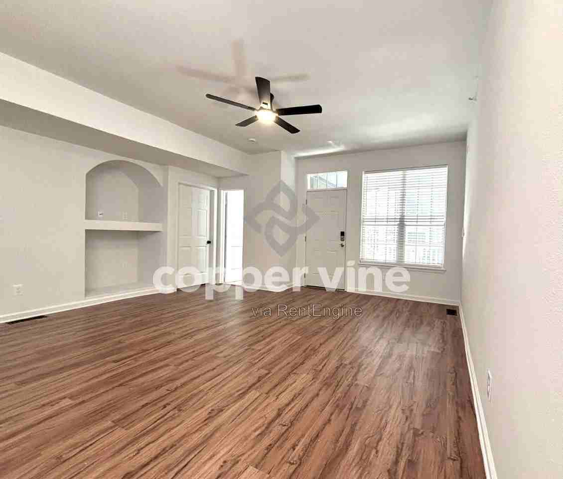 14319 E Grand Dr #167 - Photo 3 of 16