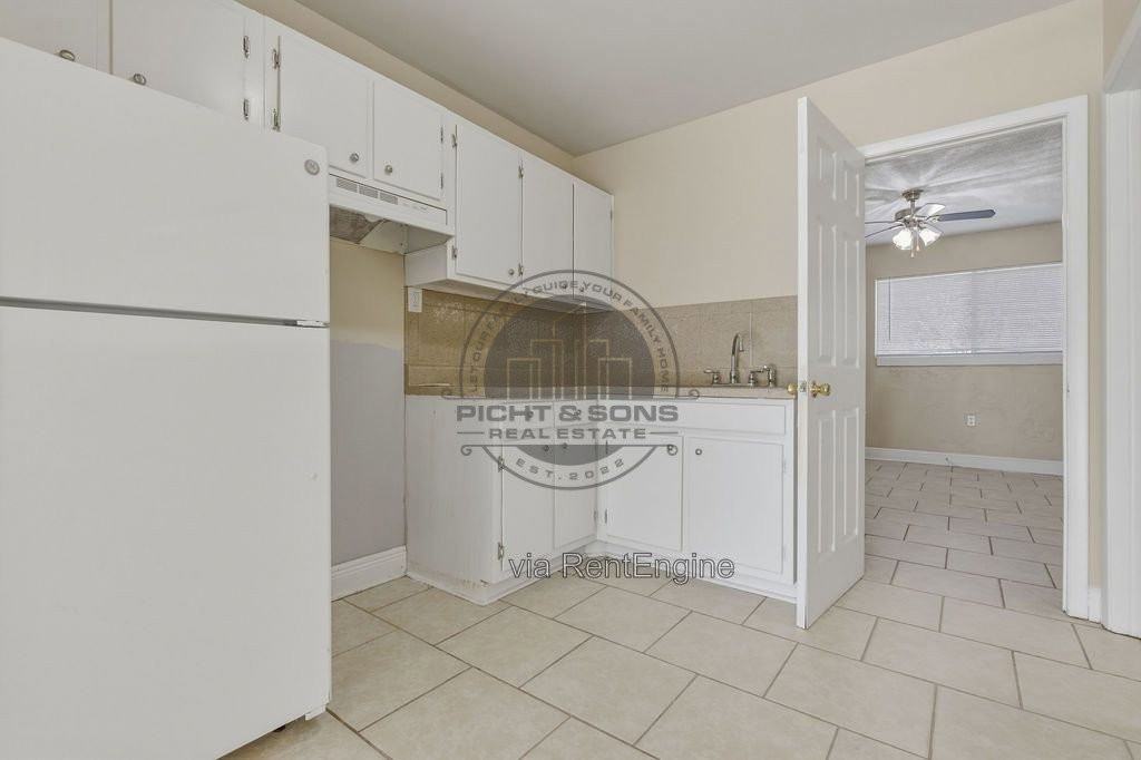 420 E Park Ave #44 - Photo 3 of 8