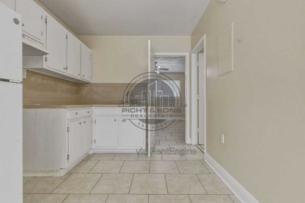 420 E Park Ave #44 - Photo 4 of 8